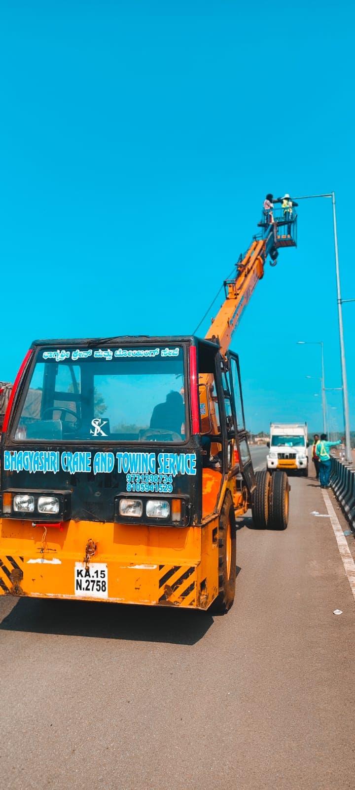 ಸೇತುವೆ ಮತ್ತು ಕಂಬದ ಕೆಲಸಕ್ಕೆ ಮ್ಯಾನ್ ಬಾಸ್ಕೆಟ್ — Bhagyashri crane man basket used for bridge and highway pole work